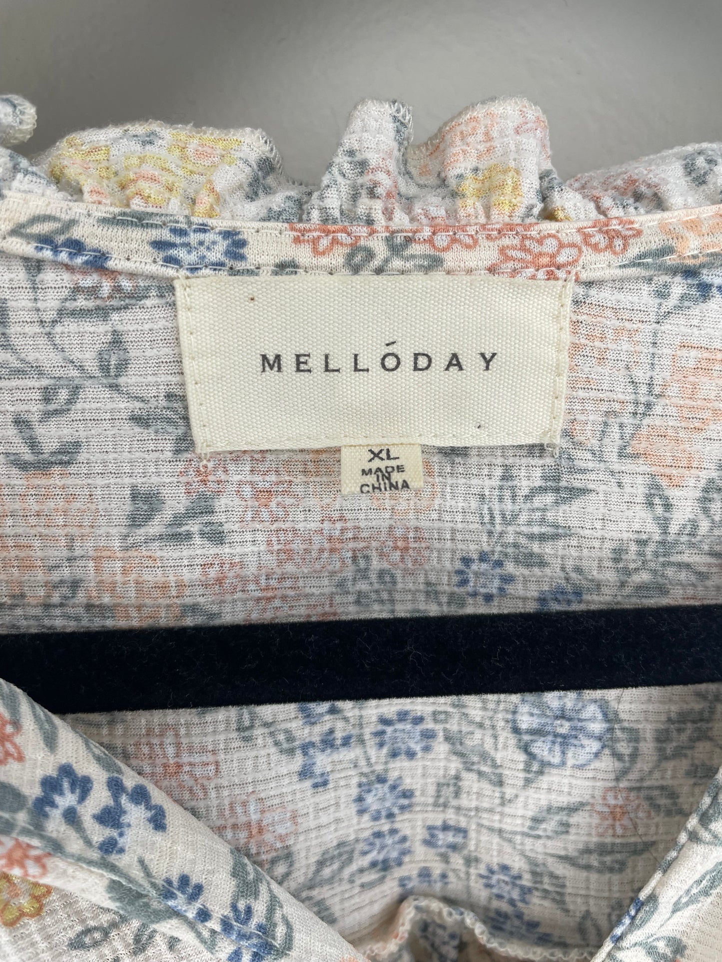 Size XL - Floral Blouse