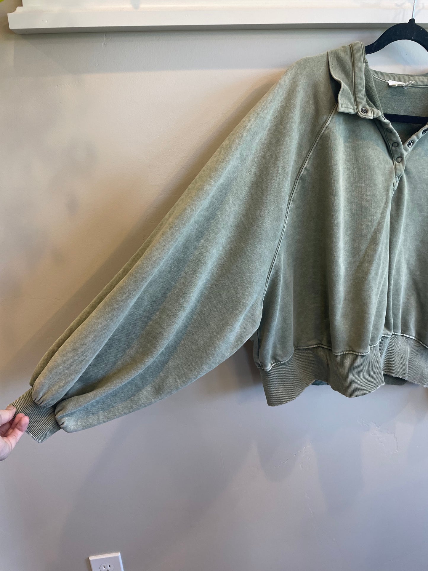 Size L - Peach Love Sweatshirt