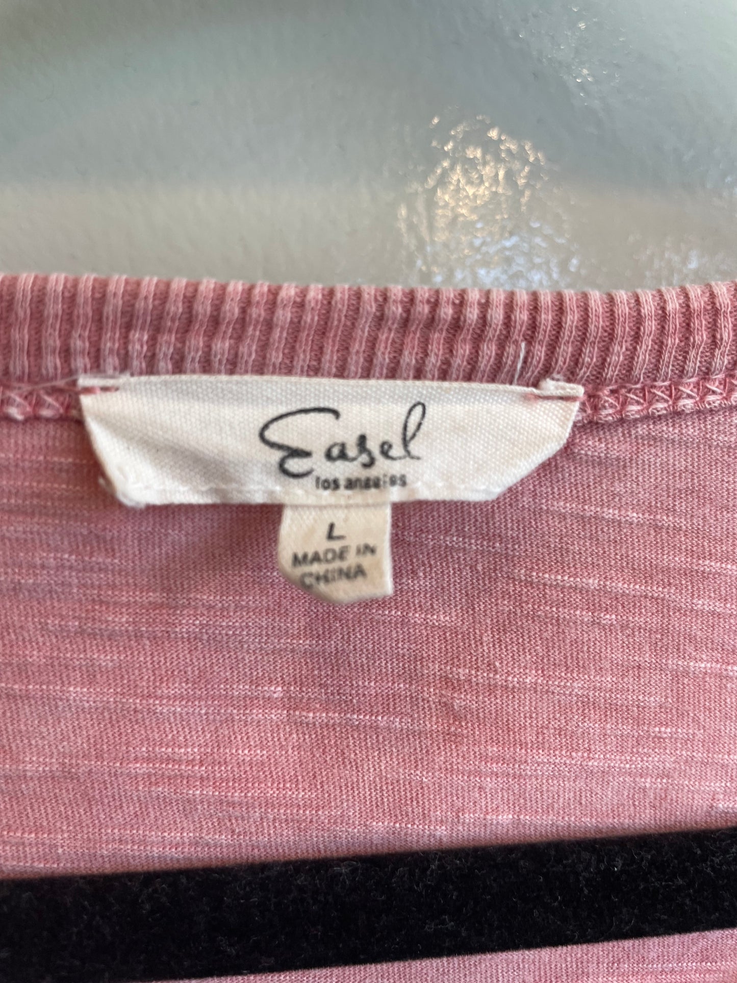 Size L - Easel Shirt
