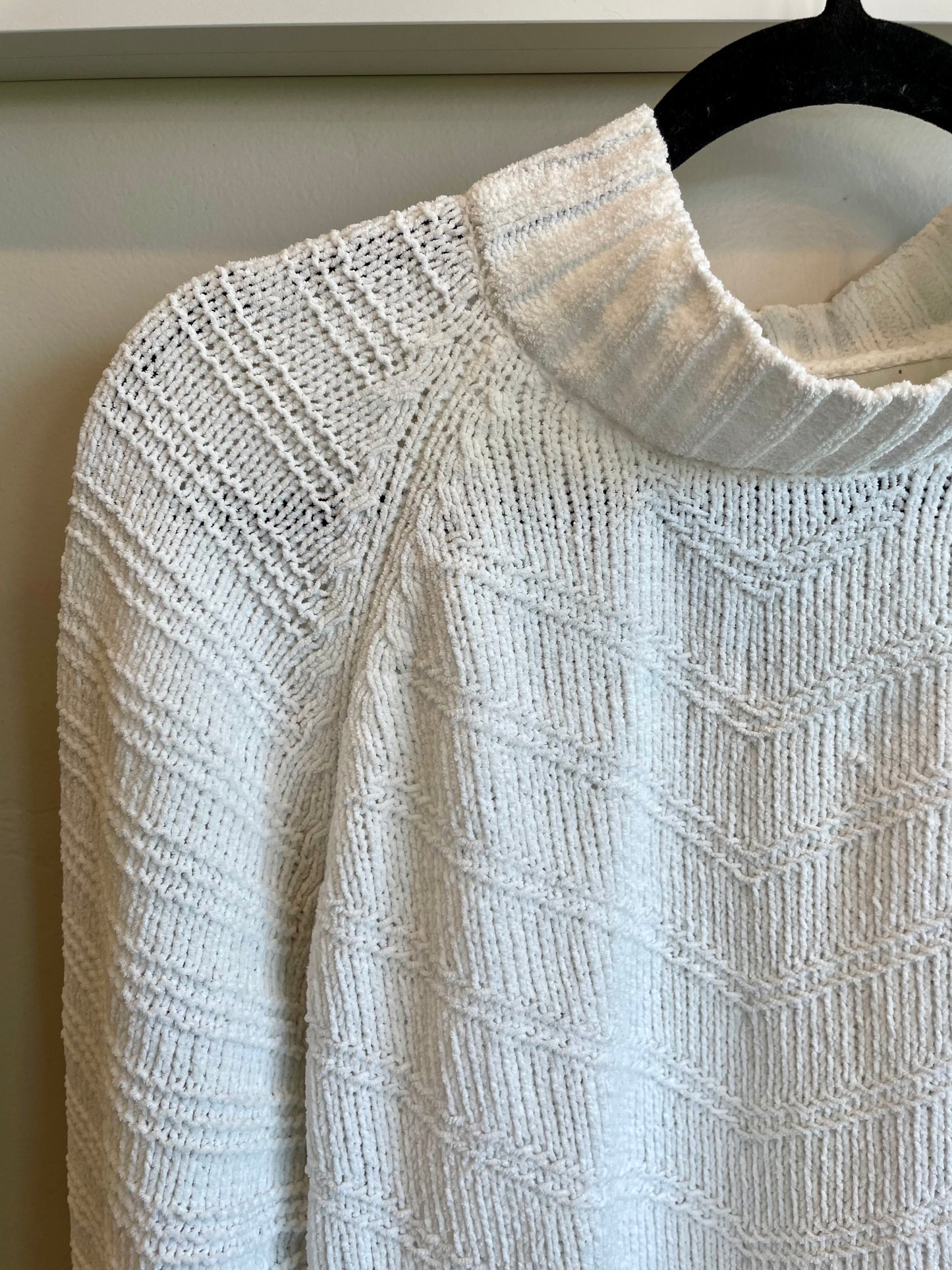 Size L - White Sweater