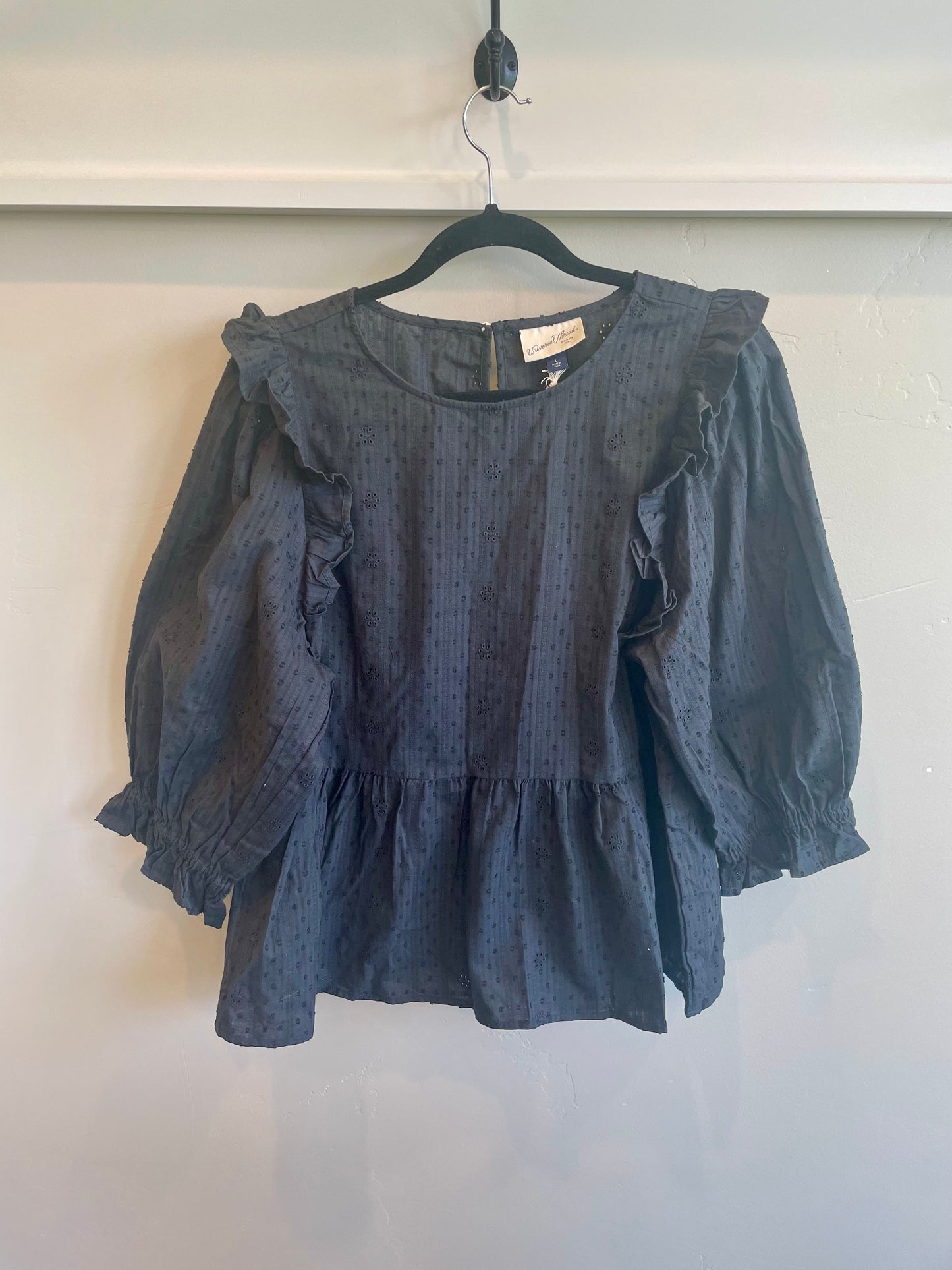Size L - Universal Thread Blouse