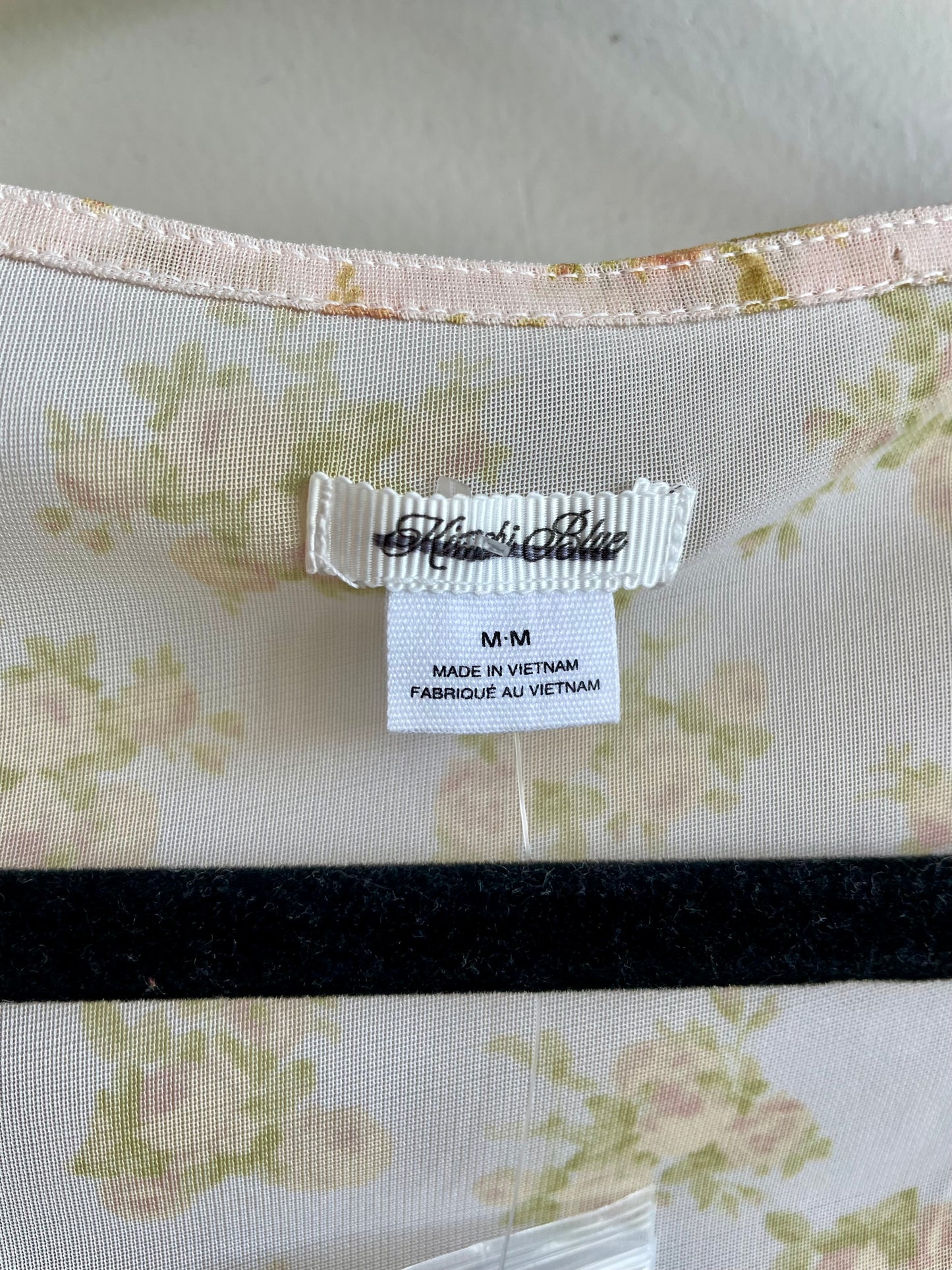 Size M - NWT Sheer Top