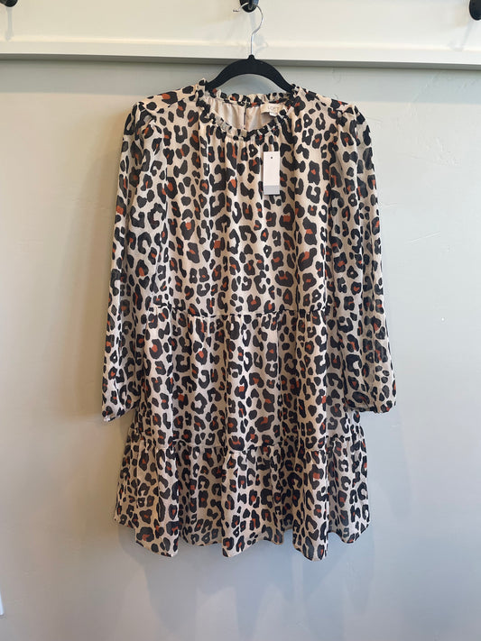 Size S - NWT Loft Dress