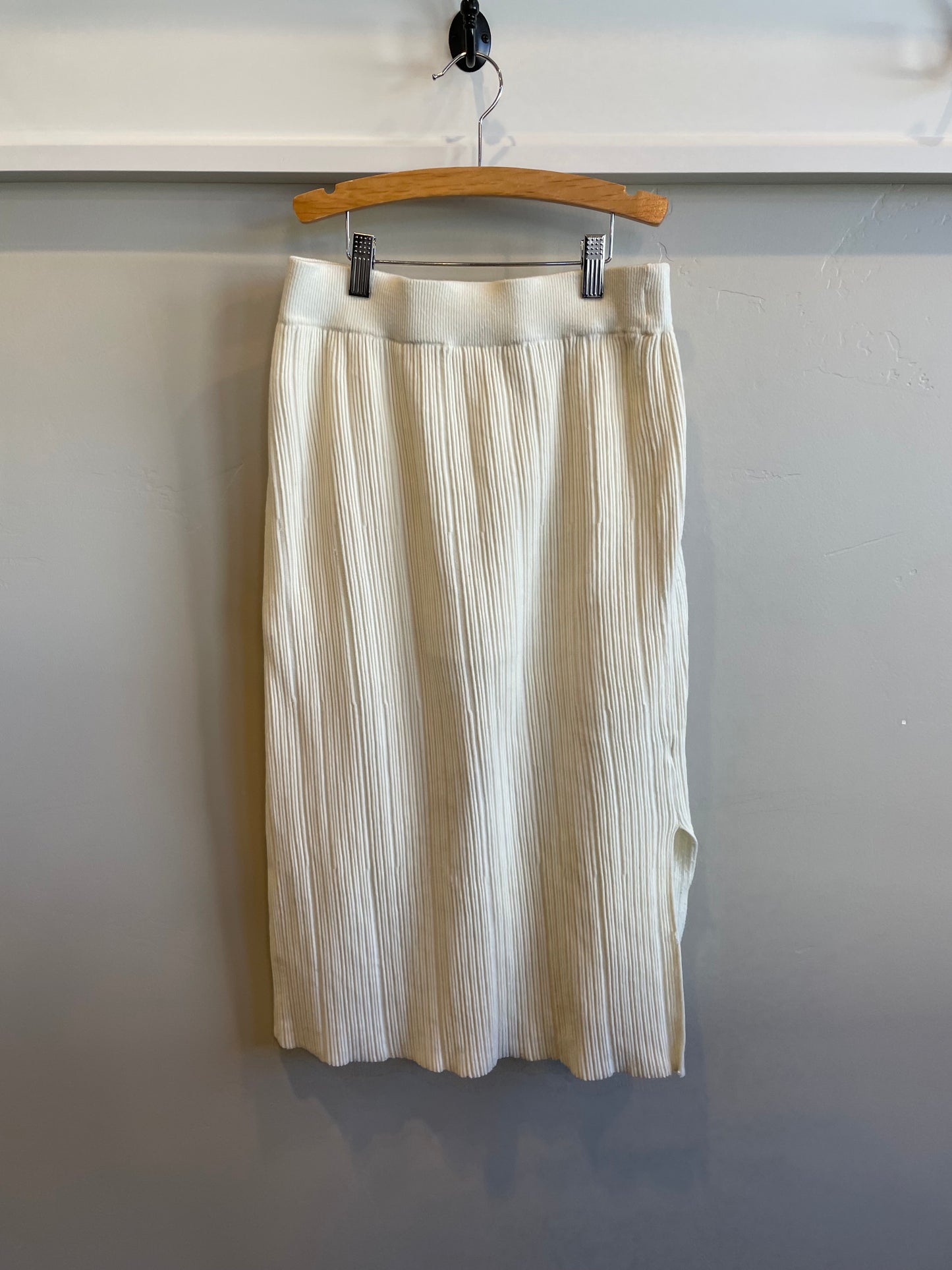 M Mod Ref Sweater Skirt