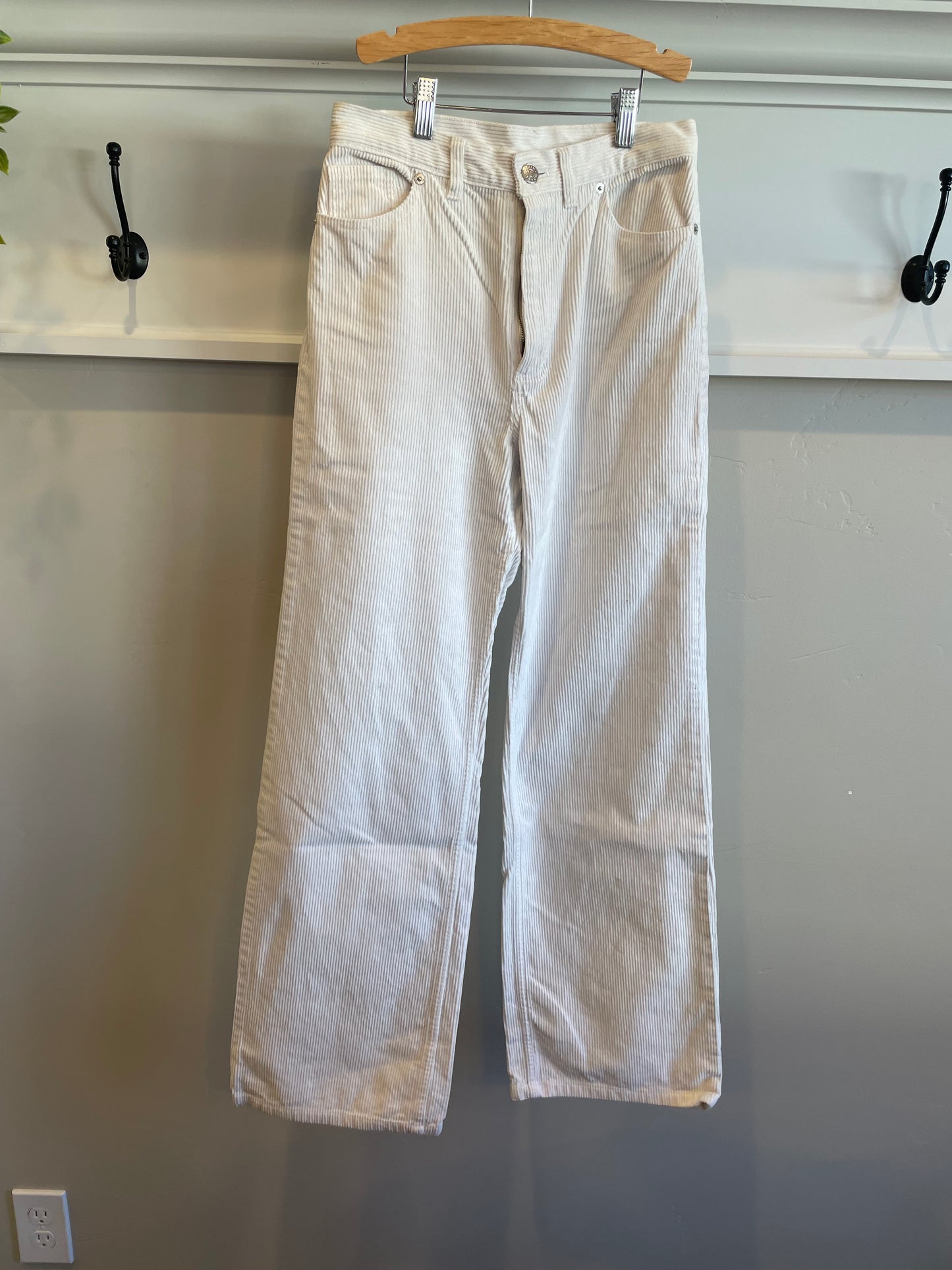 2 Monki White Corduroy Pant