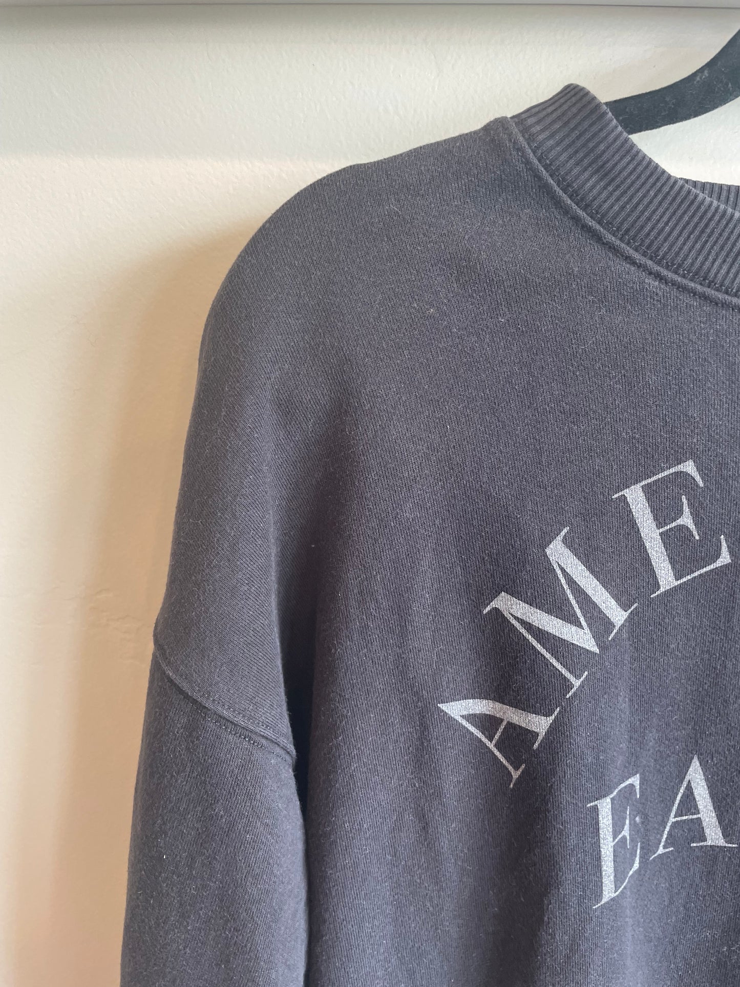 Size M - AE Sweatshrt
